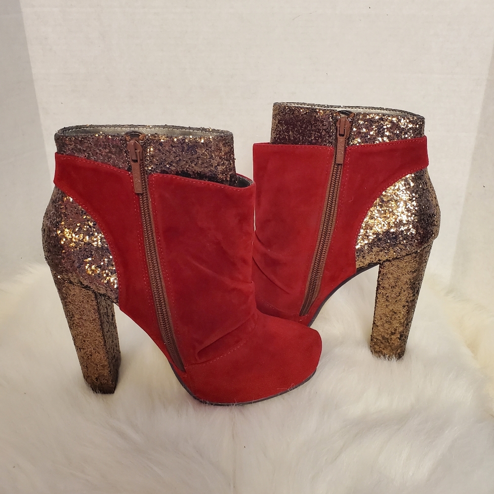 LIKE NEW Michael Antonio Mills Red Velvet and Glitter Heeled Ankle Boots Sz 8